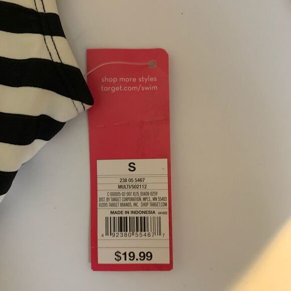 Xhilaration bikini top  - Picture 3 of 7